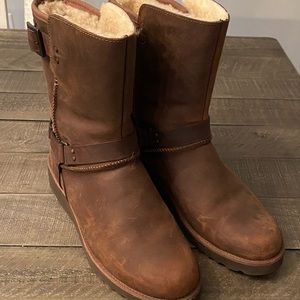 Never worn Ugg boots